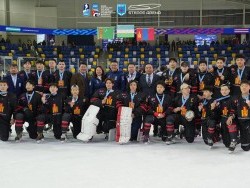 Монголын Хоккейчид хүрэл медалийн эзэн боллоо